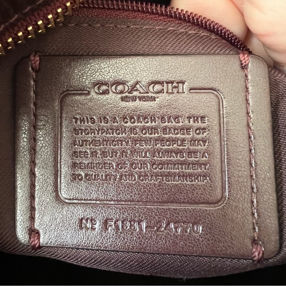 COACH SCOUT Oxblood Pebble Leather Hobo Shoulder Bag - Picture 3 of 13